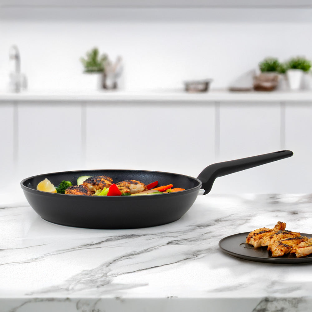 SQ Professional Zoya Frying Pan Black